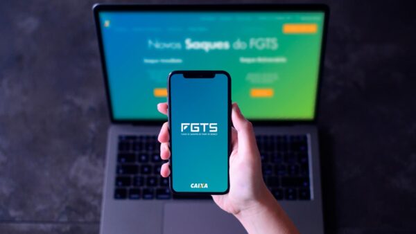 quem tem direito ao FGTS